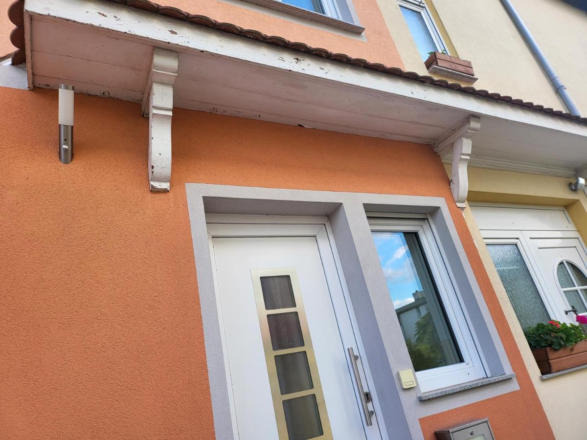 Modernes Behagliches Haus Mit Kamin, Terrasse Und Garten Magdeburg Eksteriør billede