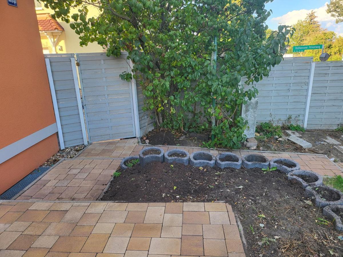 Modernes Behagliches Haus Mit Kamin, Terrasse Und Garten Magdeburg Eksteriør billede